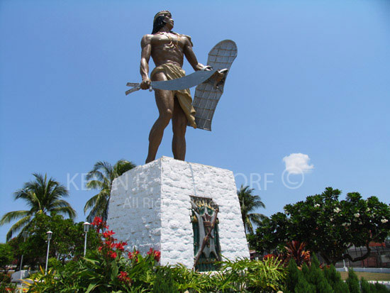 Magellan's cross, Cebu, Philippines. (PHCeb4465)